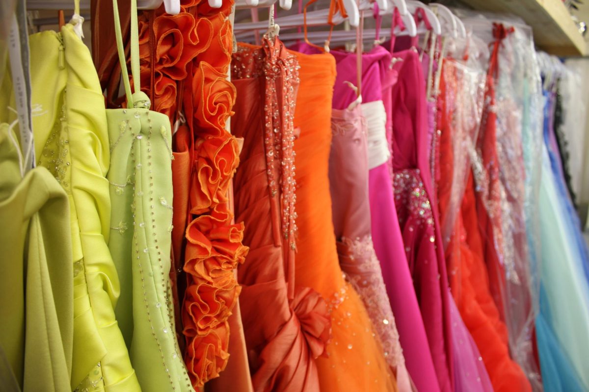 These last-minute stores deliver prom in a pinch.